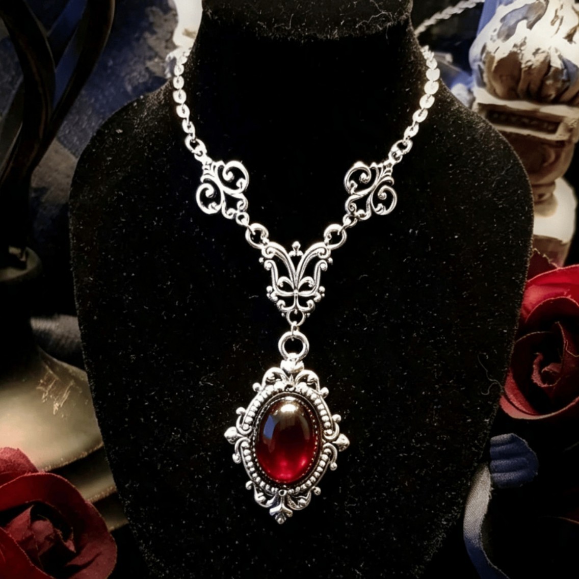 Vampire Cameo Necklace,Blood C - đánh giá và giá Women'S Victorian Accessories
