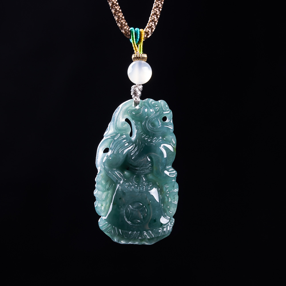 Burmese Jadeite Pixiu Pendant  - đánh giá và giá Accessories Woman